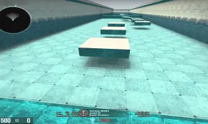 Gracz wykonuje skok na platformę w grze CS:GO, ćwicząc bunny hop. Widać interfejs z informacjami o czasie i skokach, sugerując użycie komend do treningu.