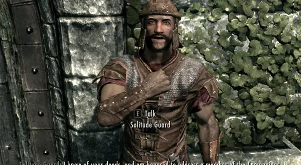 Strażnik z Solitude w zbroi, wyglądający jak z zaawansowanych skyrim mody, mówi o twoich czynach.