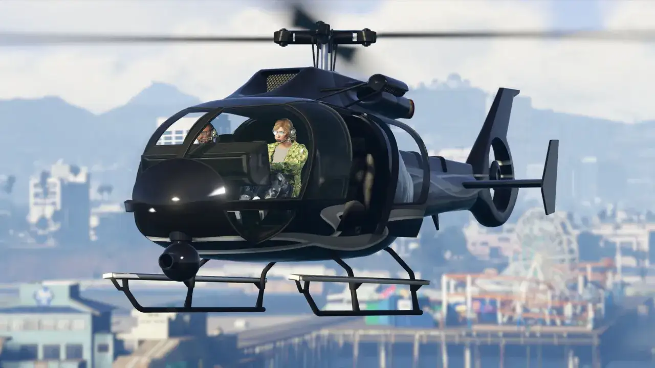 Czarny helikopter z dwiema osobami w środku, lecący nad miastem. Szukasz kodu na helikopter GTA 5 PS4?