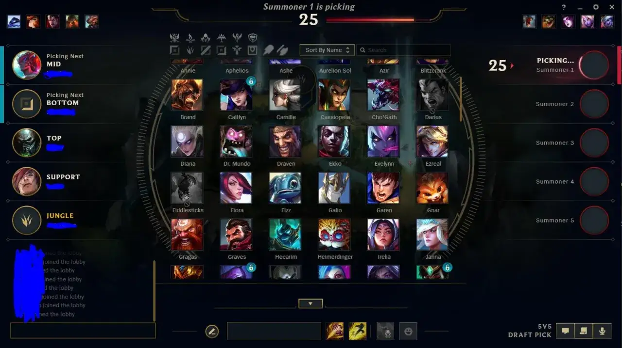 Wybór postaci w grze League of Legends. Na ekranie widać wiele ikonek postaci, które można wybrać. Ile jest postaci w lolu? Tyle, ile widzisz na ekranie i jeszcze więcej!